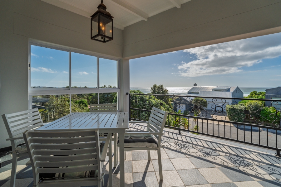 4 Bedroom Property for Sale in Kommetjie Western Cape